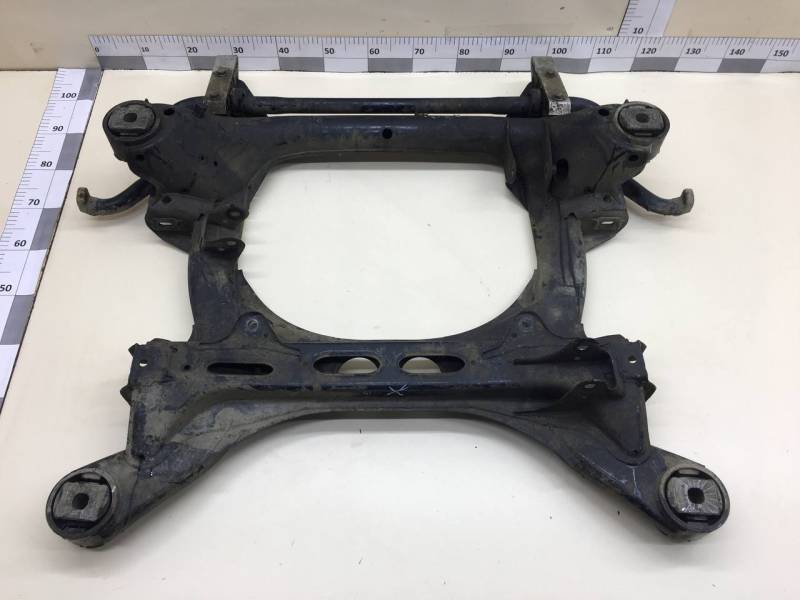 Балка подмоторная Volkswagen Touareg (7L) 2002-2010