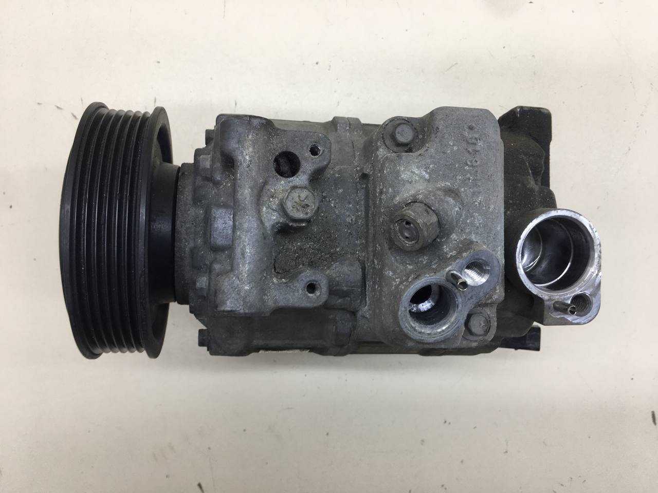 Компрессор системы кондиционирования Volkswagen Passat B7 2011-2015