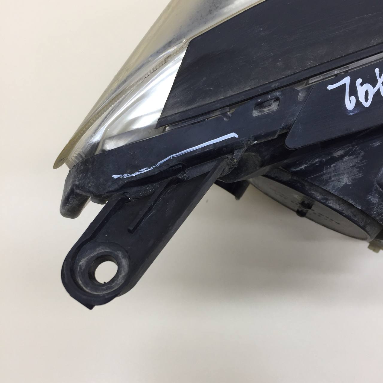 Фара левая Toyota Rav 4 (XA40) 2013-2019