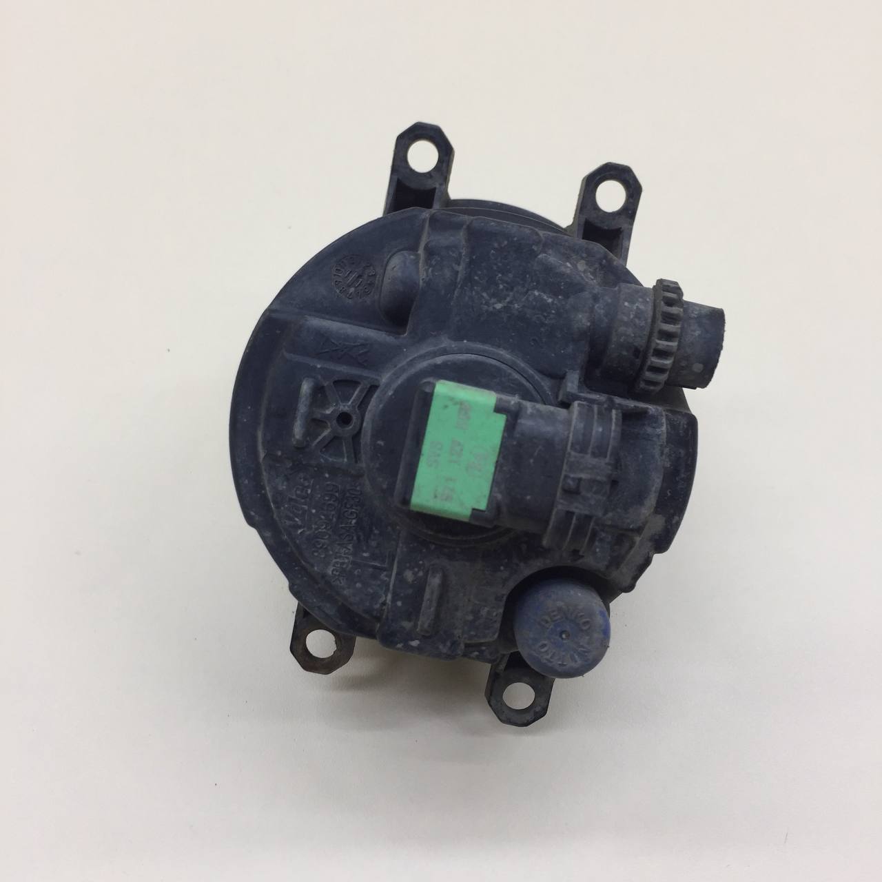Фара противотуманная левая Toyota Rav 4 (A30) 2006-2013 Фара противотуманная левая Toyota Rav 4 (A30) 2006-2013
