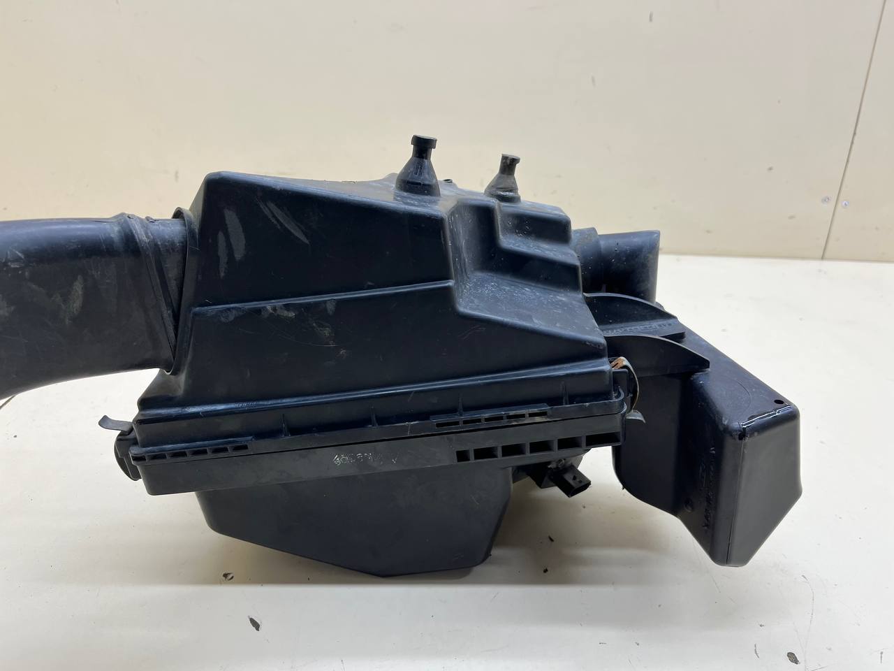 Корпус воздушного фильтра Nissan Primera (P12) 2002-2007