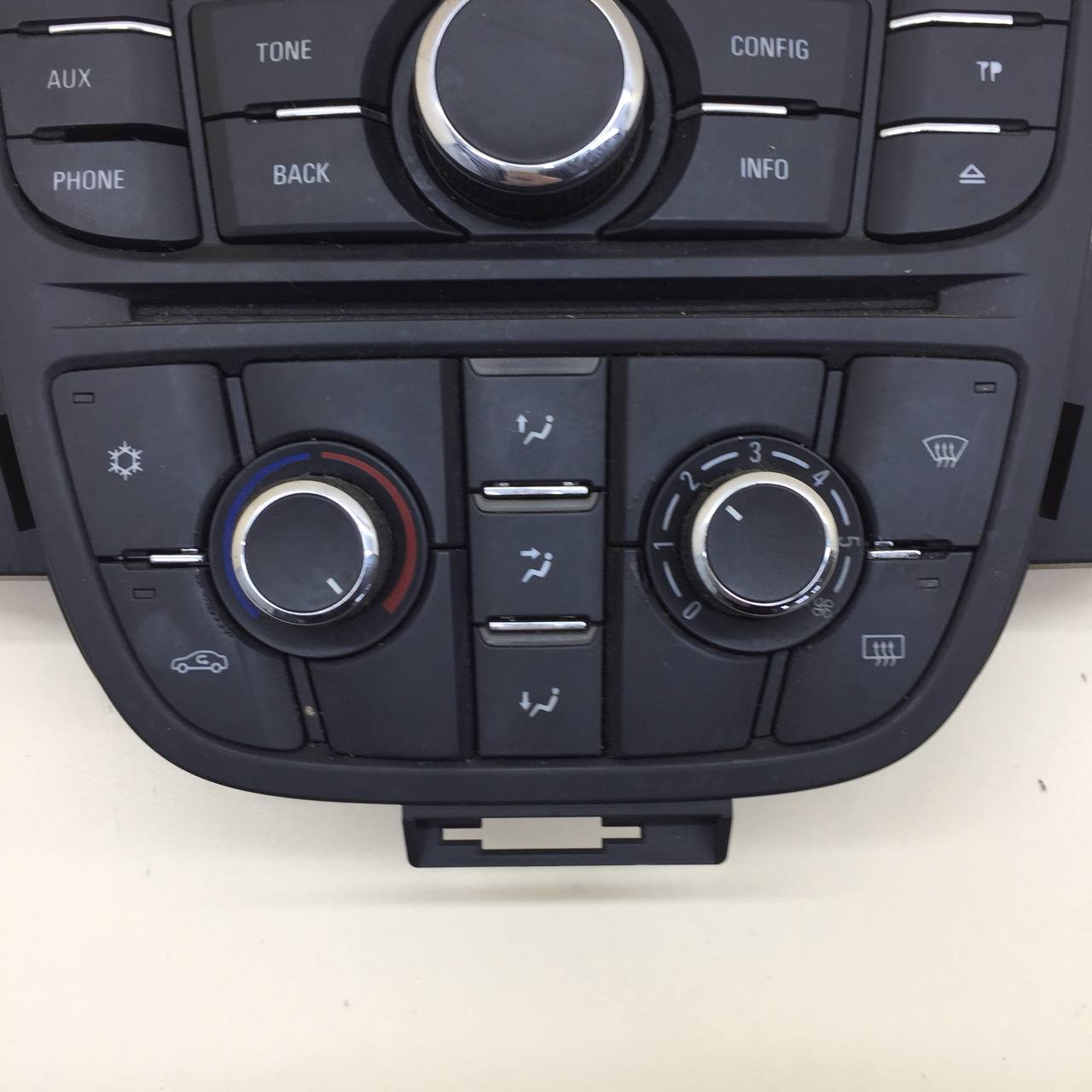 Магнитола Opel Astra J 2010-2017 Магнитола Opel Astra J 2010-2017