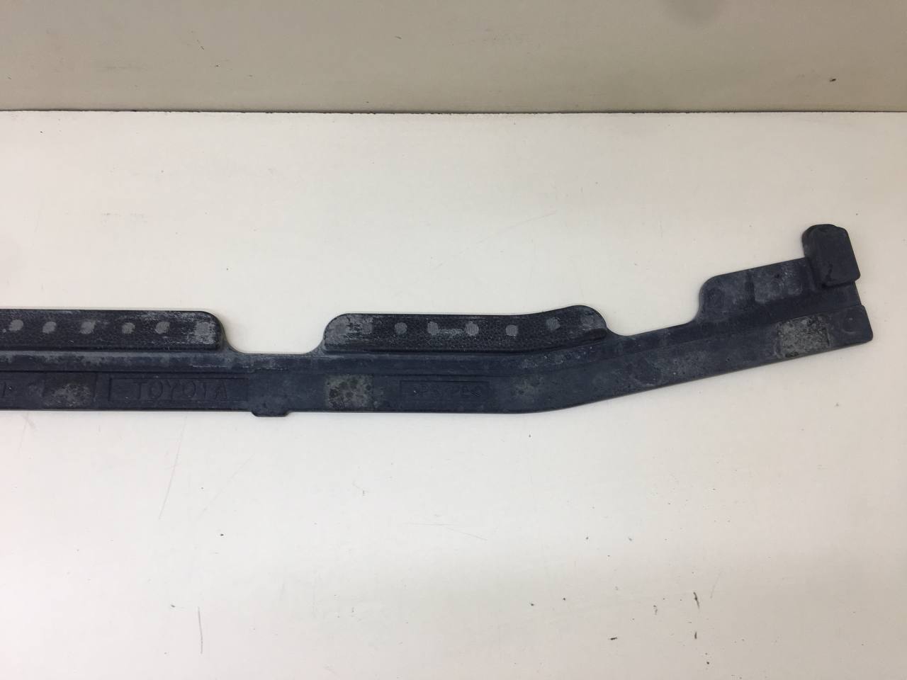 Наполнитель заднего бампера Toyota Rav 4 (A30) 2006-2013