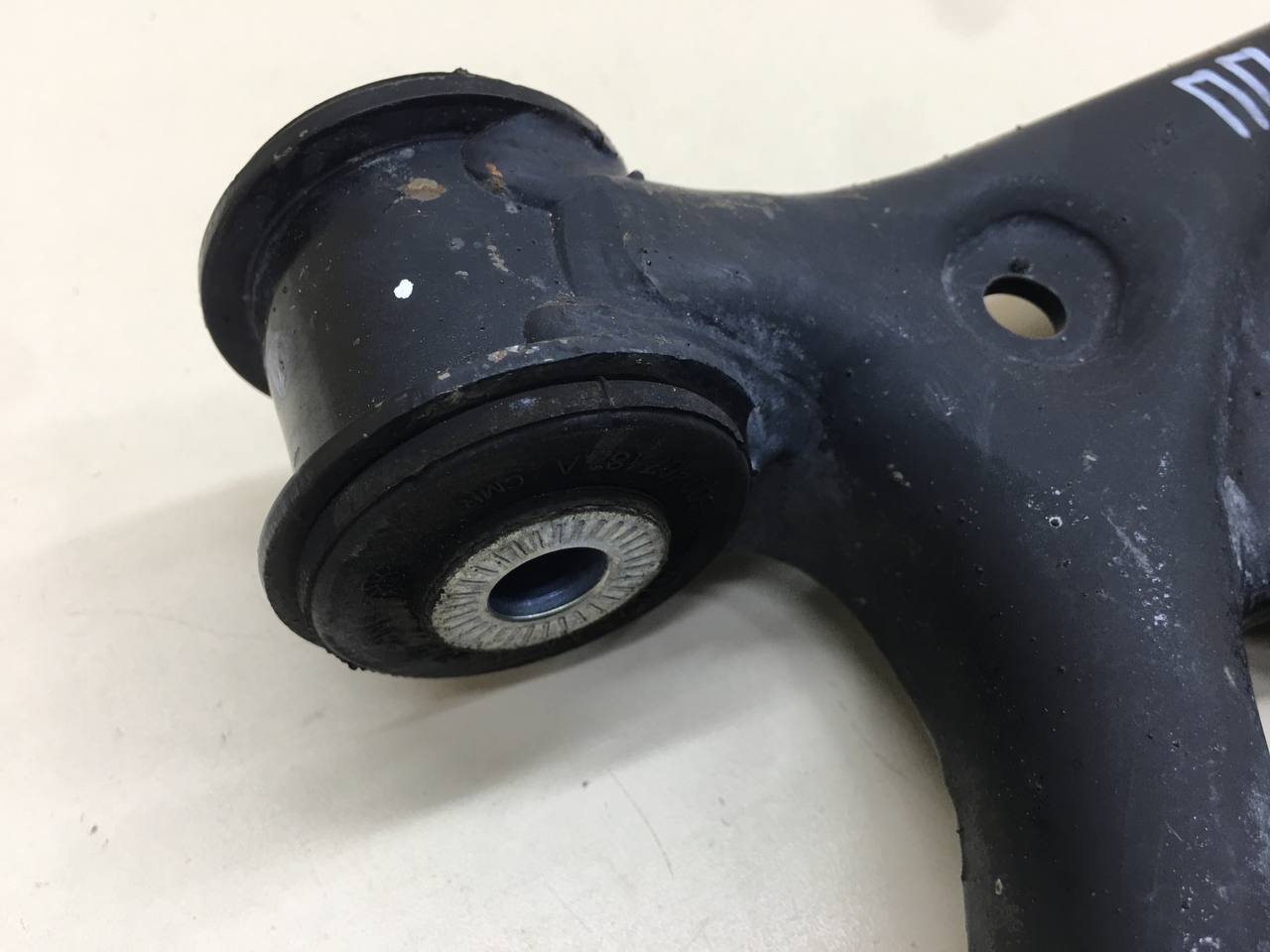 Рычаг передний правый Skoda Karoq 2017>