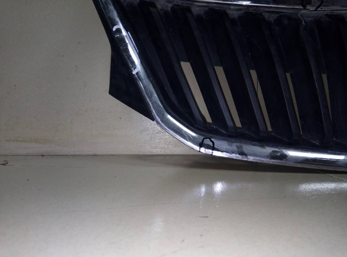 Решетка радиатора Skoda Rapid 2012-2020