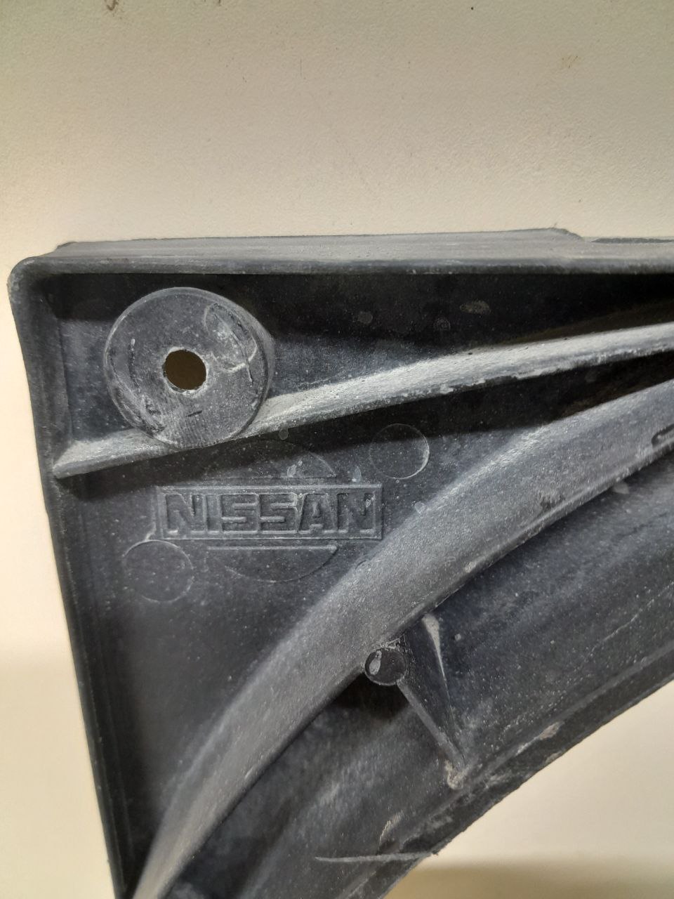Вентилятор радиатора Nissan Almera (N16) 2000-2006 Вентилятор радиатора Nissan Almera (N16) 2000-2006