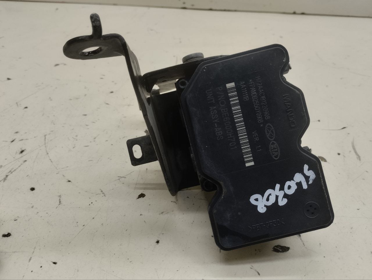 Блок ABS (насос) Hyundai Solaris (RB) 2010-2017