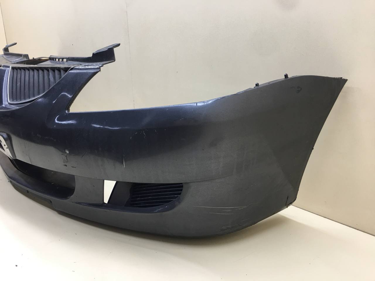 Бампер передний Mitsubishi Lancer 9  (CS/Classic) 2000-2011