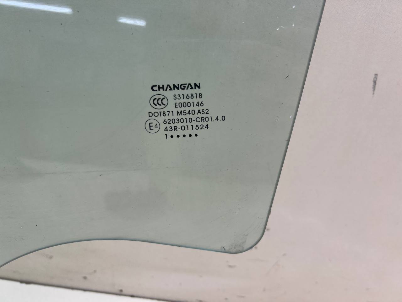 Стекло двери задней левой Changan UNI-K 2020>