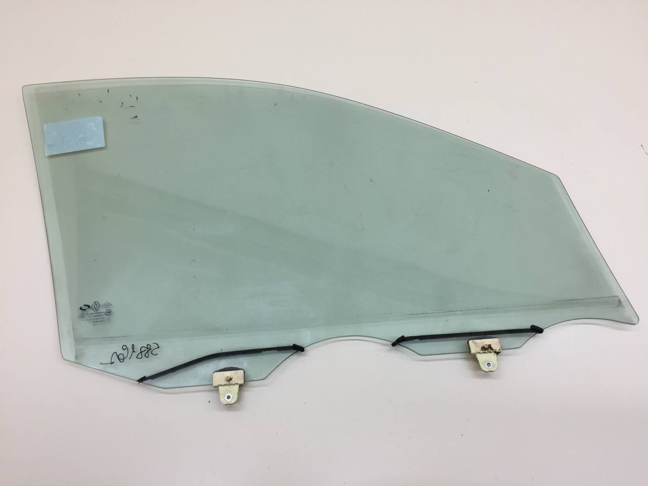 Стекло двери передней левой Renault Koleos (HY) 2008-2016