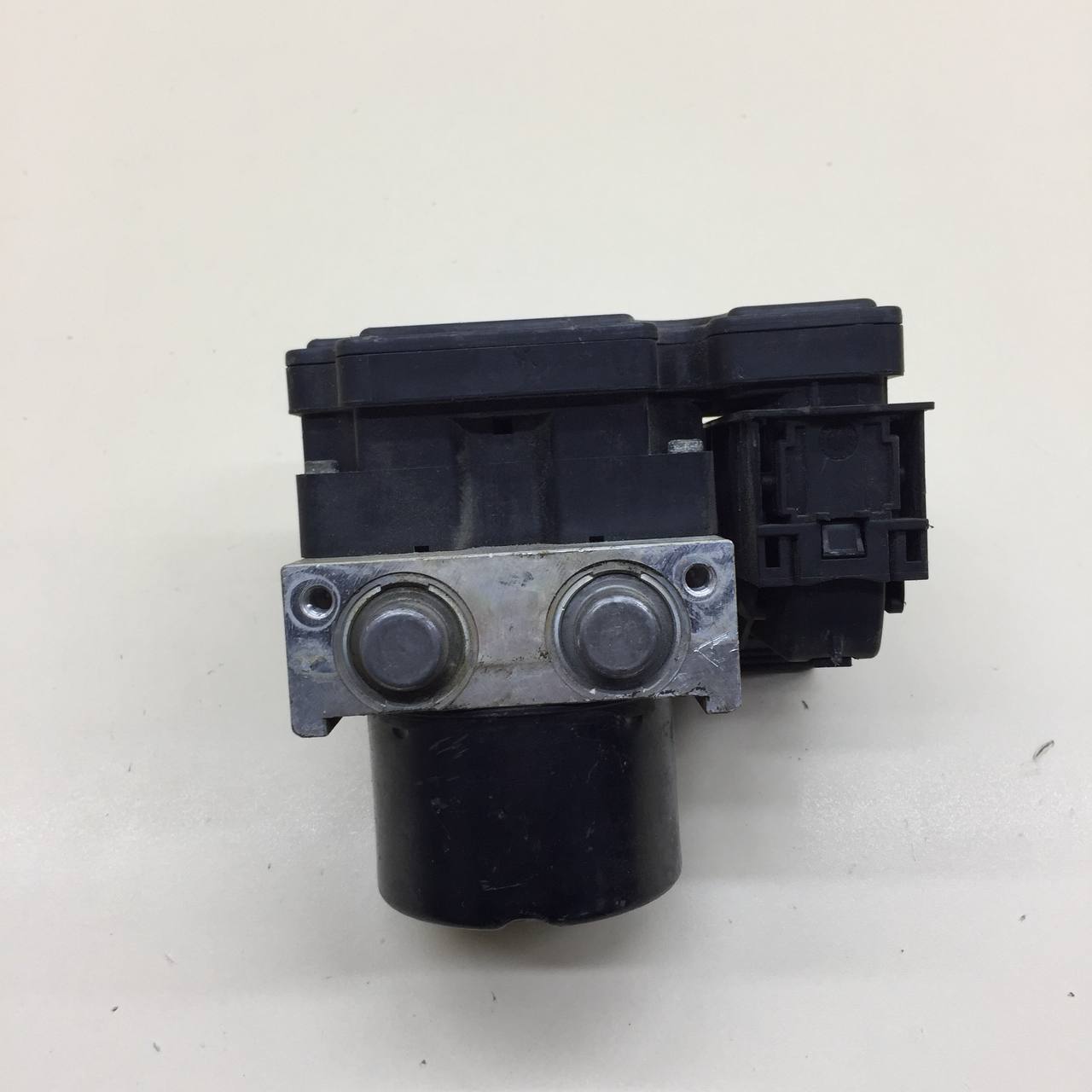 Блок ABS (насос) Chevrolet Cruze (J300) 2009-2016