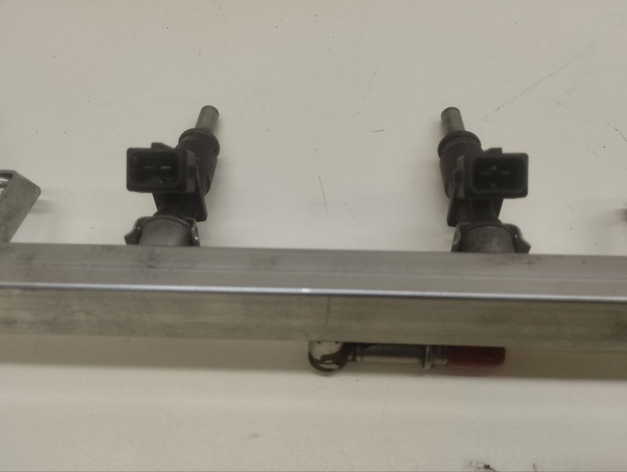 Рейка топливная (рампа) BMW X3 E83 2004-2010 Рейка топливная (рампа) BMW X3 E83 2004-2010