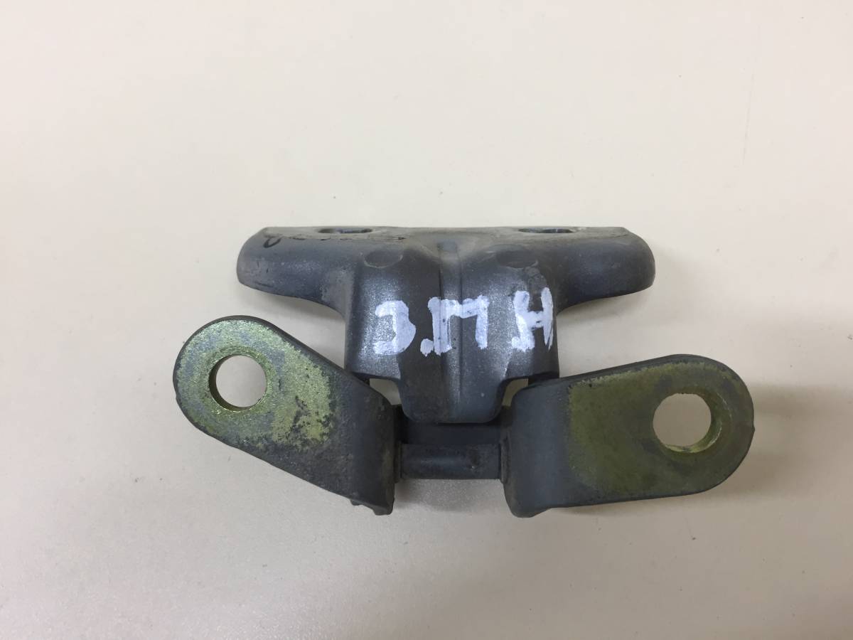 Петля двери задней левой верхняя Chevrolet Cobalt (T250) 2011-2015