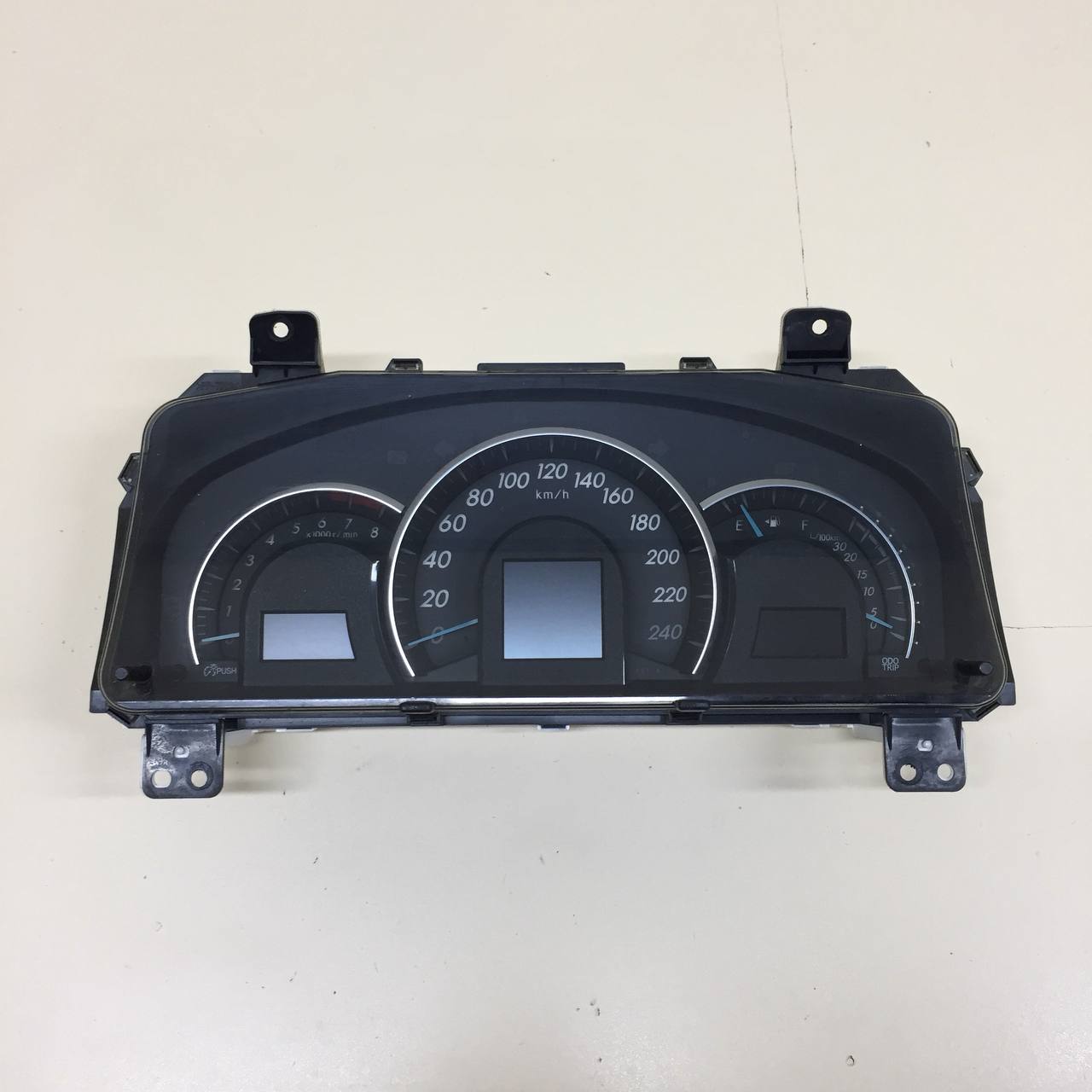 Панель приборов Toyota Camry (XV50) 2011-2017 Панель приборов Toyota Camry (XV50) 2011-2017