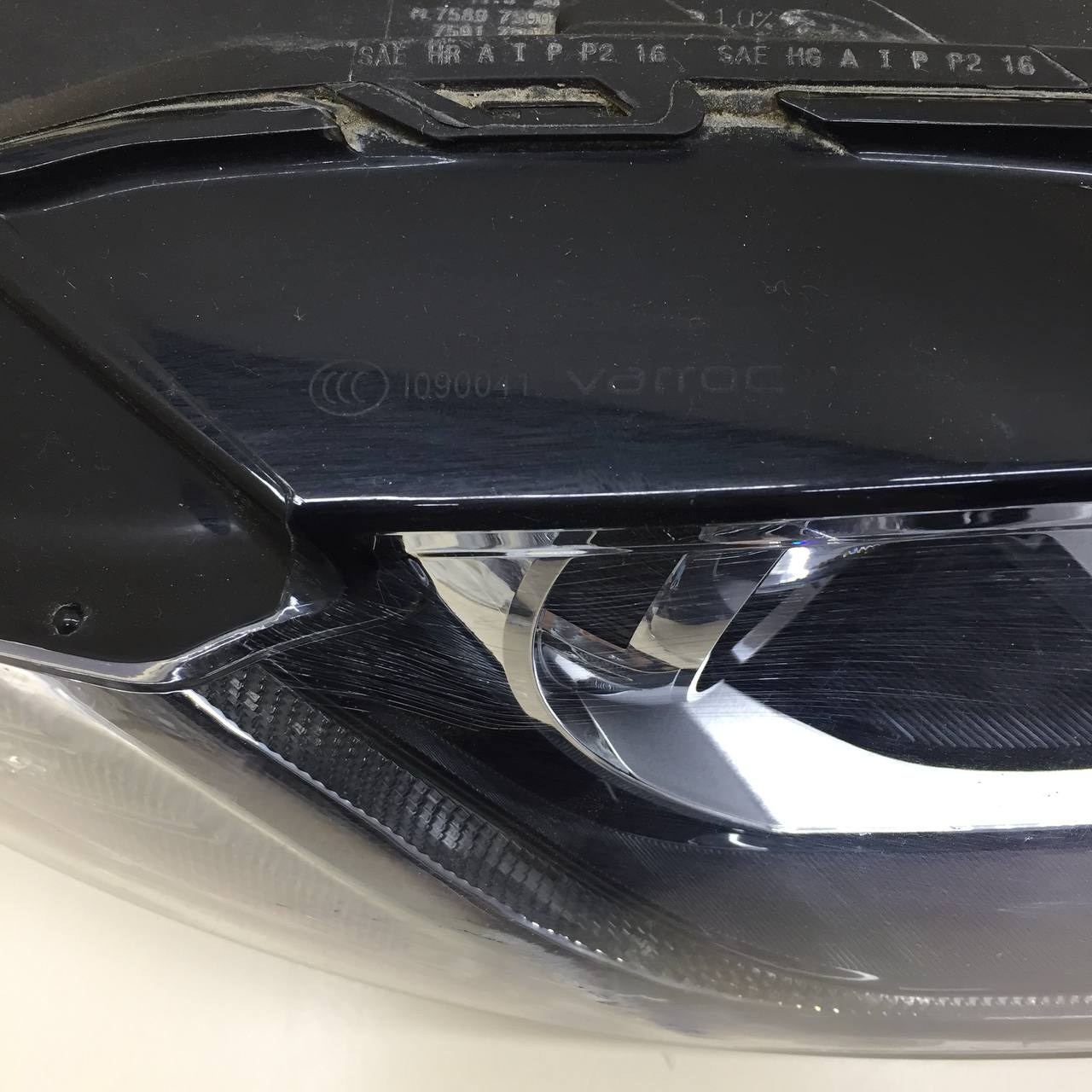 Фара правая Jaguar XF 2015> Фара правая Jaguar XF 2015>