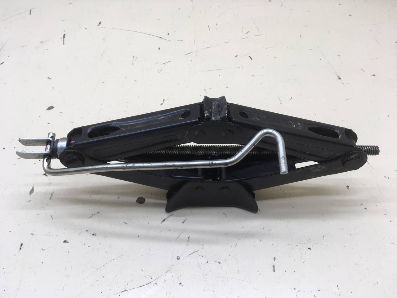 Домкрат Nissan Almera 3 (G11, G15) 2012>