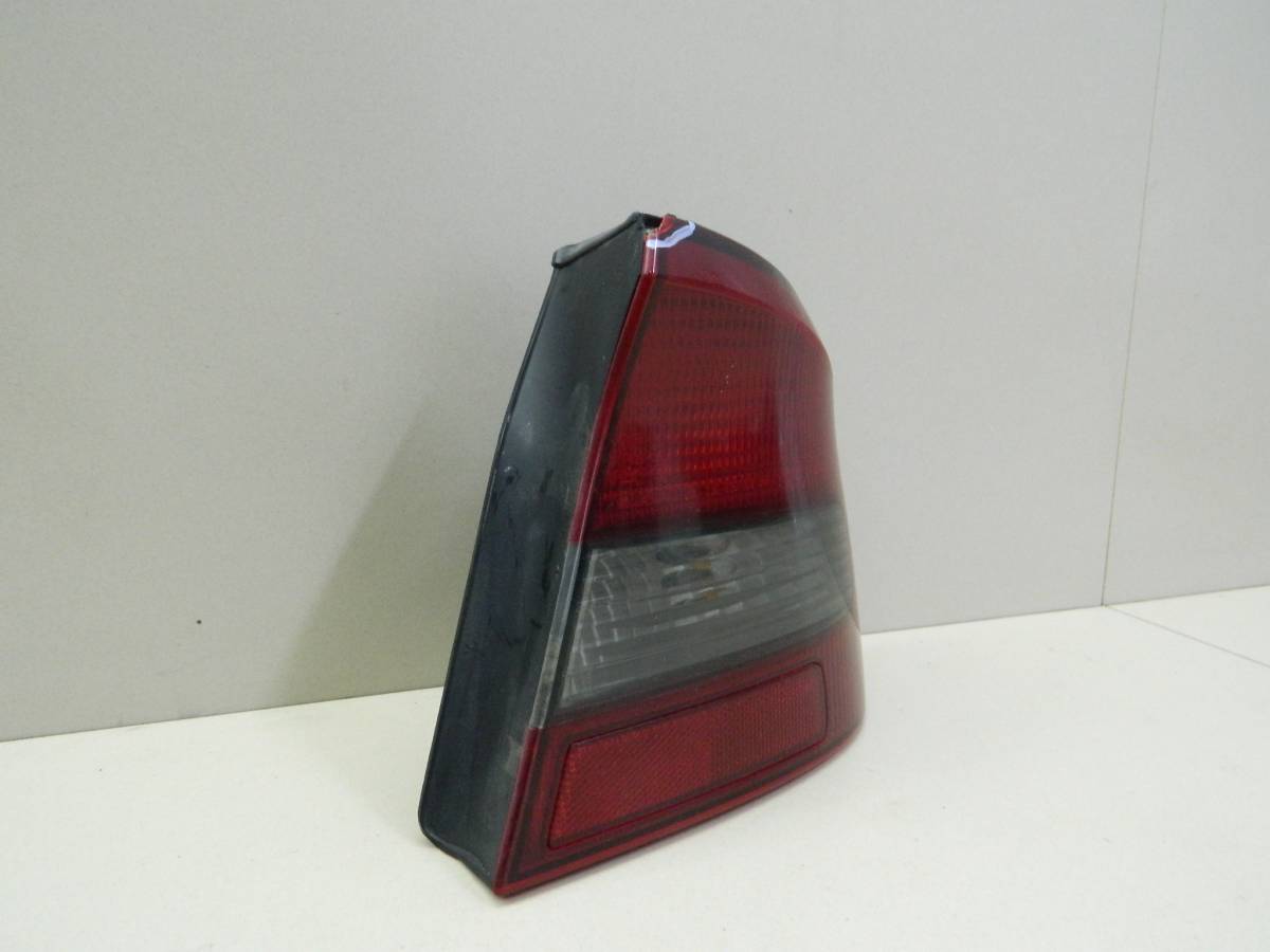 Фонарь задний наружный правый Subaru Legacy (B12) 1998-2003