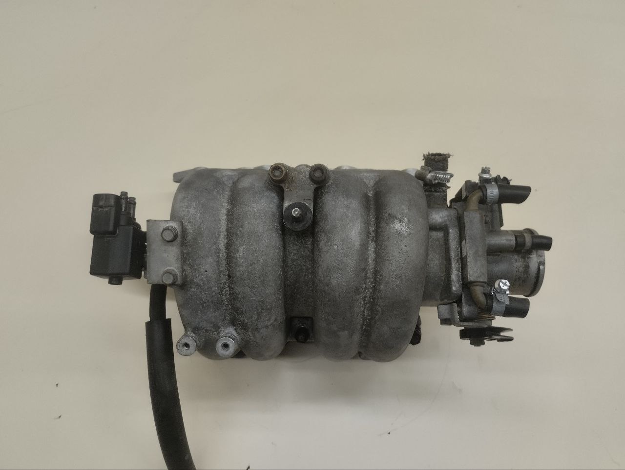 Коллектор впускной Chevrolet Niva 2009-2020