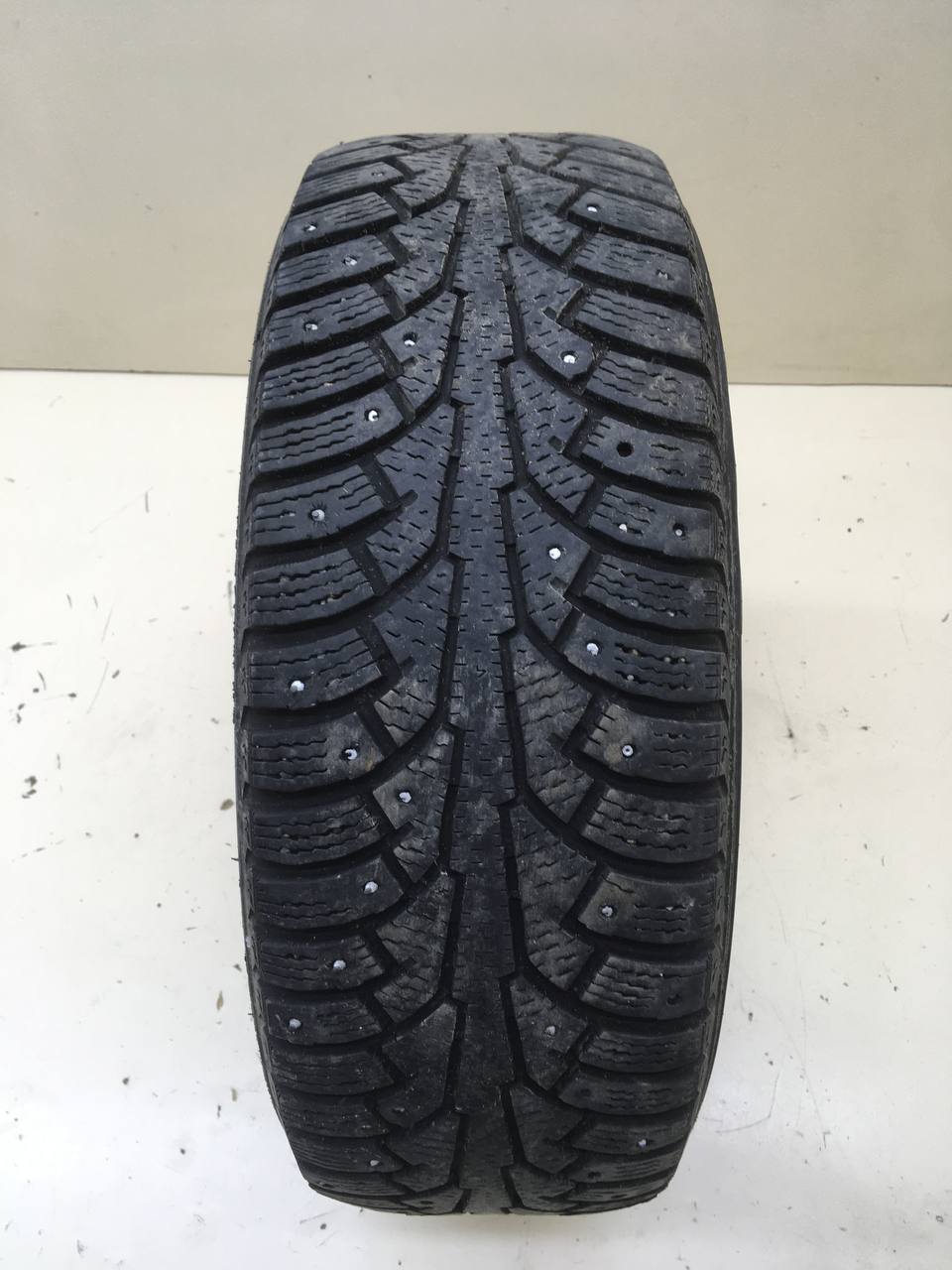 Шины R15 Зимние шипованные Nokian Nordman 5