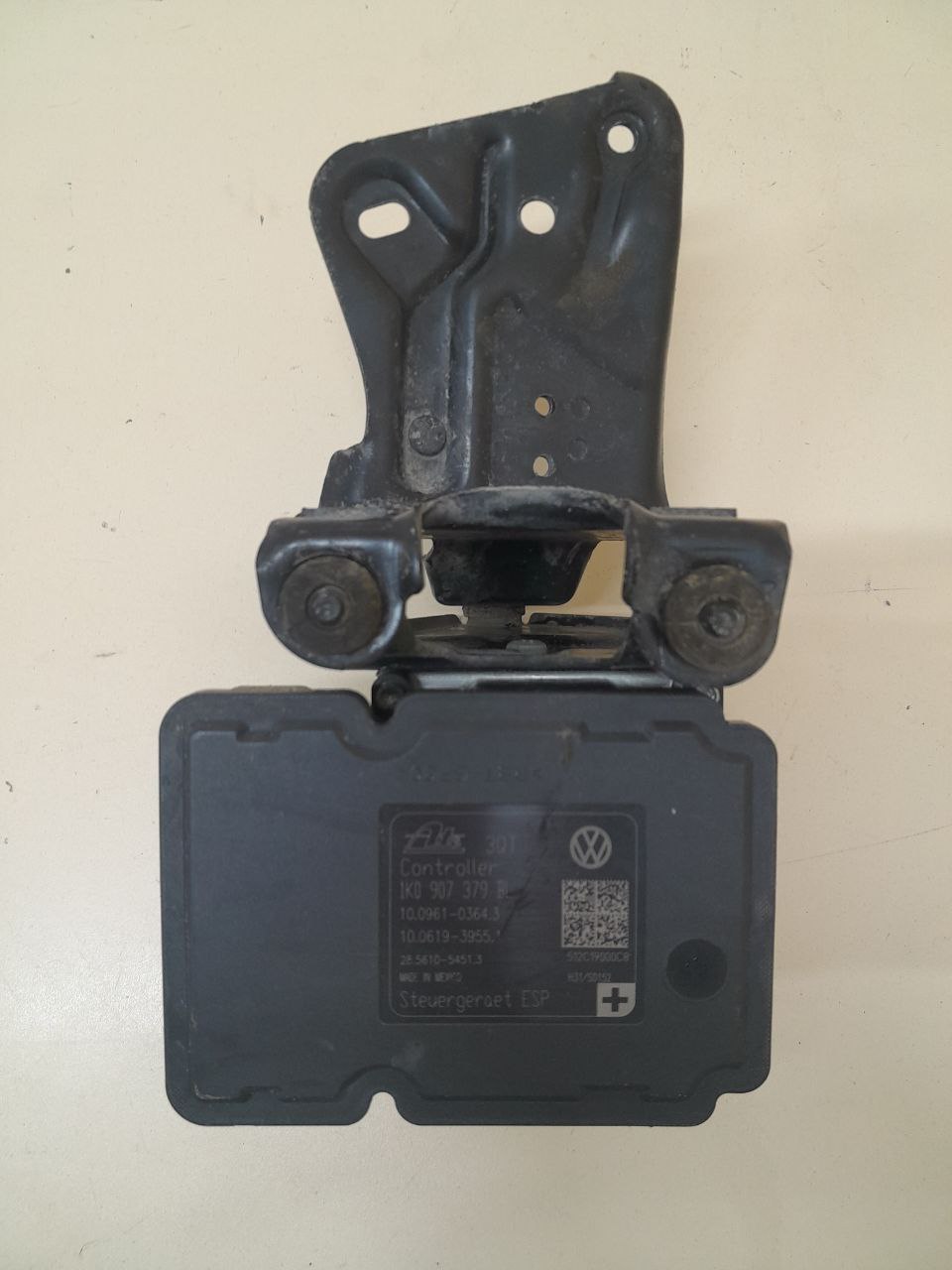 Блок ABS (насос) Volkswagen Jetta (5K) 2011> Блок ABS (насос) Volkswagen Jetta (5K) 2011>