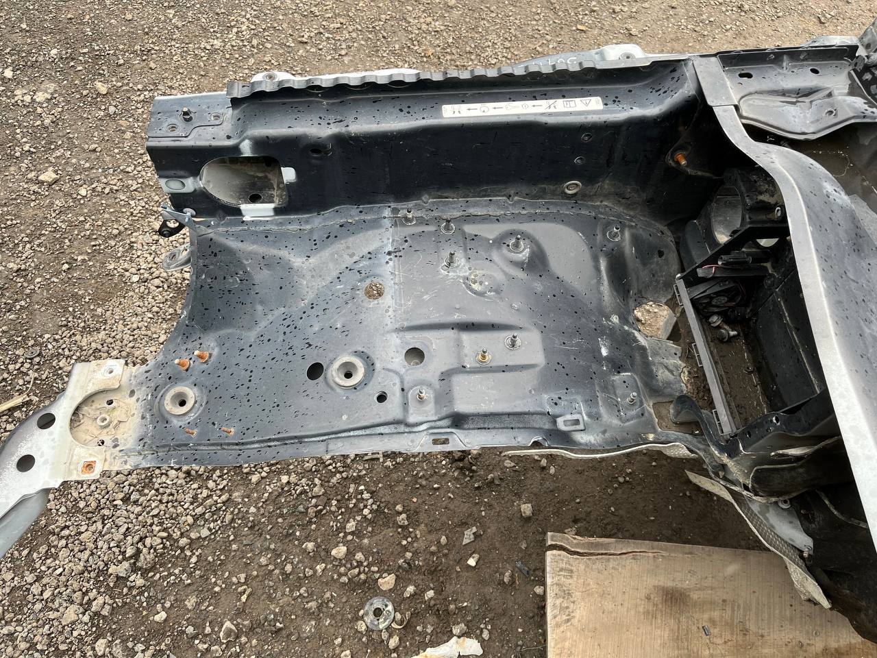 Четверть передняя правая Land Rover Range Rover Sport 2005-2012