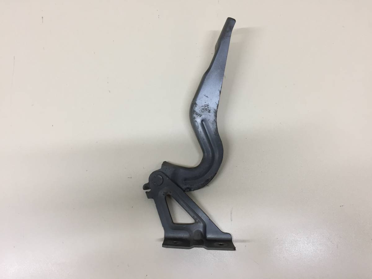 Петля капота правая Chevrolet Cobalt (T250) 2011-2015