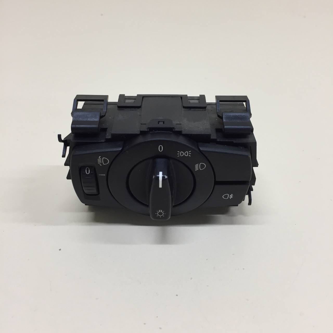 Переключатель света фар BMW 1-series E87/E81 2004-2011 Переключатель света фар BMW 1-series E87/E81 2004-2011