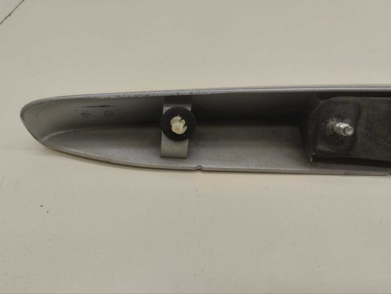 Накладка крышки багажника Ford Focus 2 (DA) 2005-2008 Накладка крышки багажника Ford Focus 2 (DA) 2005-2008