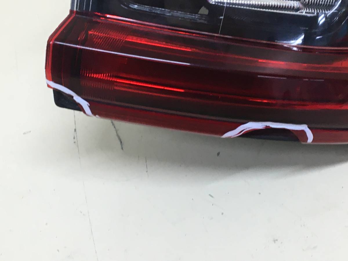 Фонарь задний наружный правый Nissan Qashqai (J11) 2014>