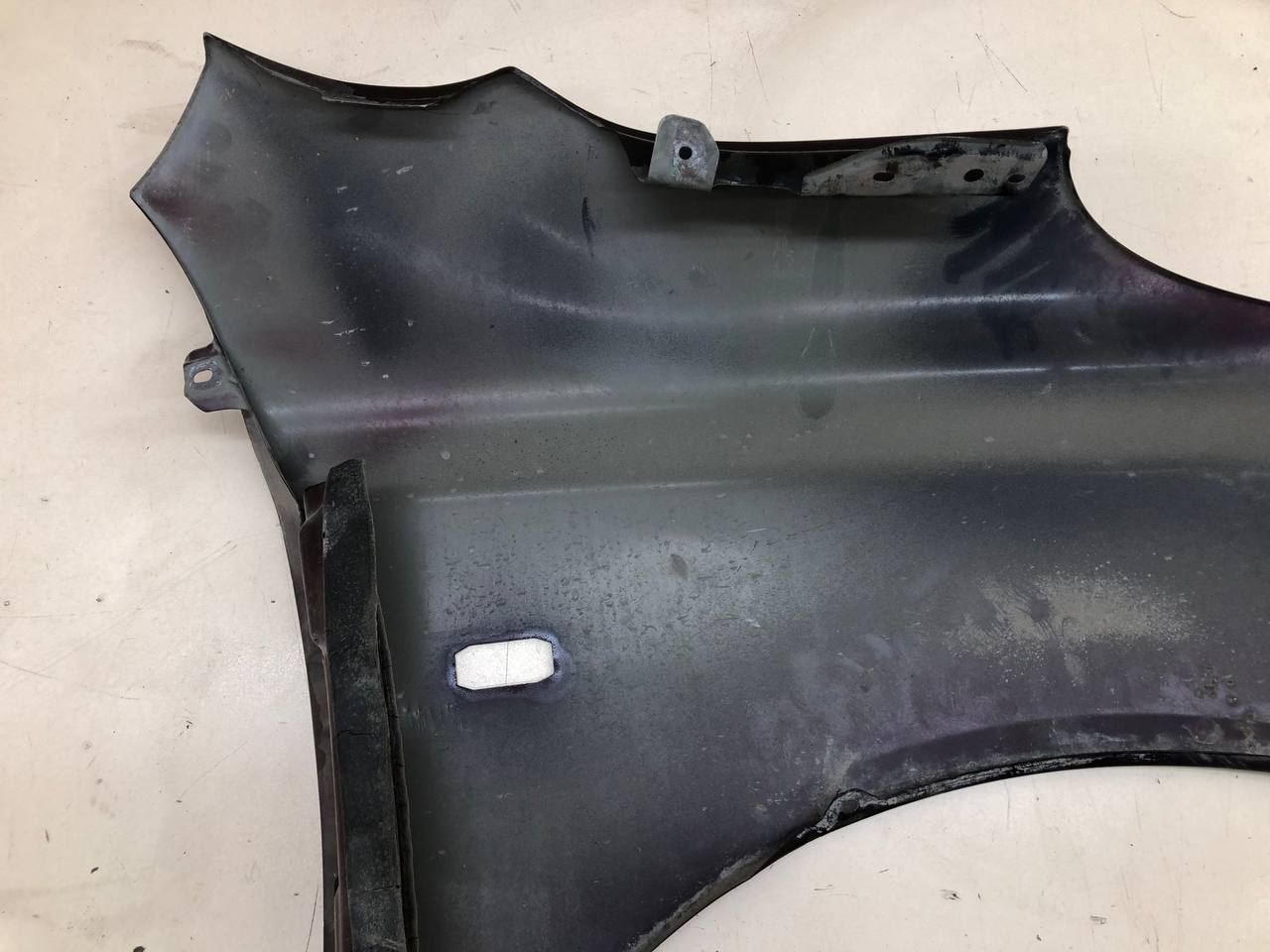 Крыло переднее левое Nissan Micra (K12) 2002-2010