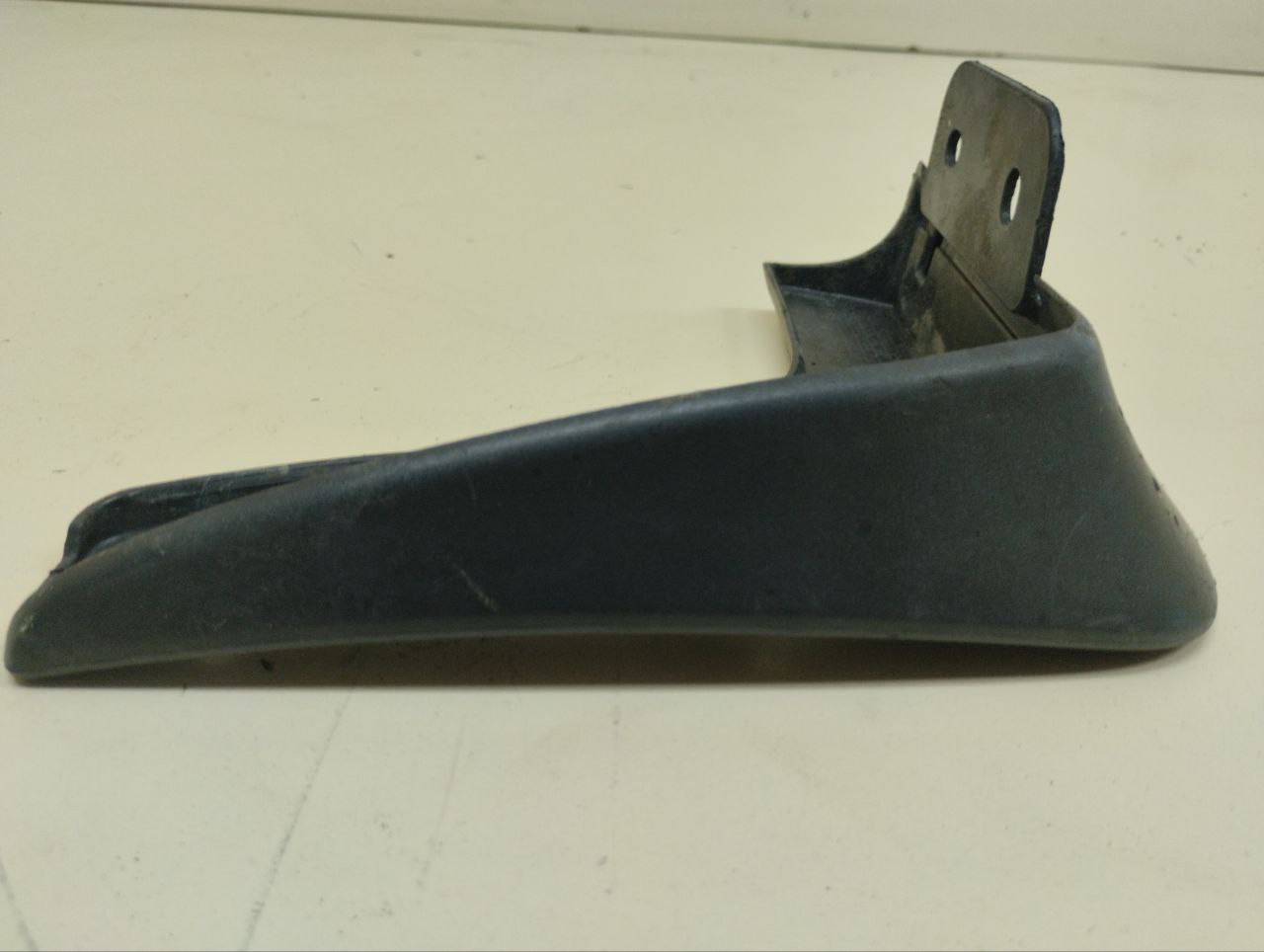 Брызговик задний левый Hyundai Solaris (RB) 2010-2017