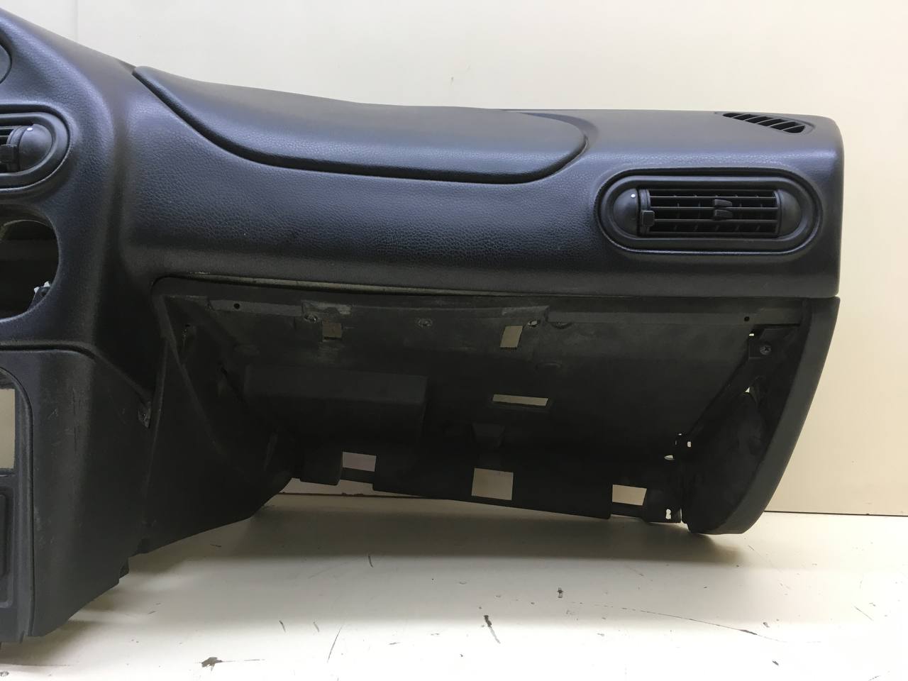 Торпедо Chevrolet Niva 2009-2020