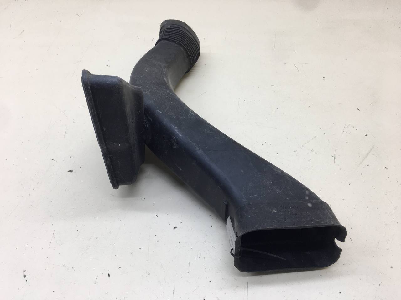 Воздуховод BMW 7-Series F01,F02  2008-2015
