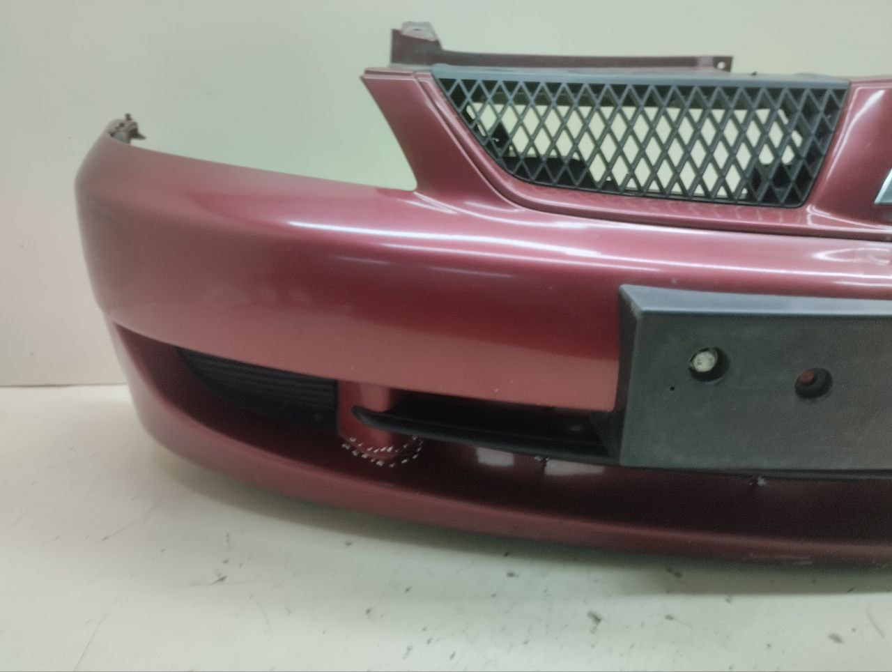 Бампер передний Mitsubishi Lancer 9  (CS/Classic) 2000-2011