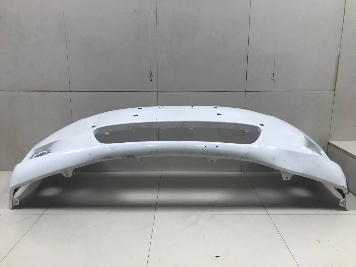 Бампер передний Toyota Venza (V10) 2009-2017