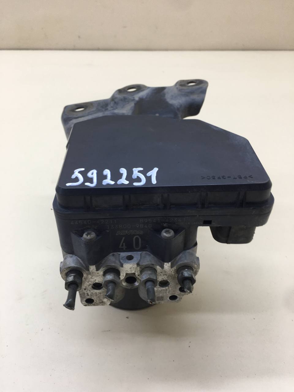 Блок ABS (насос) Toyota Rav 4 (A30) 2006-2013