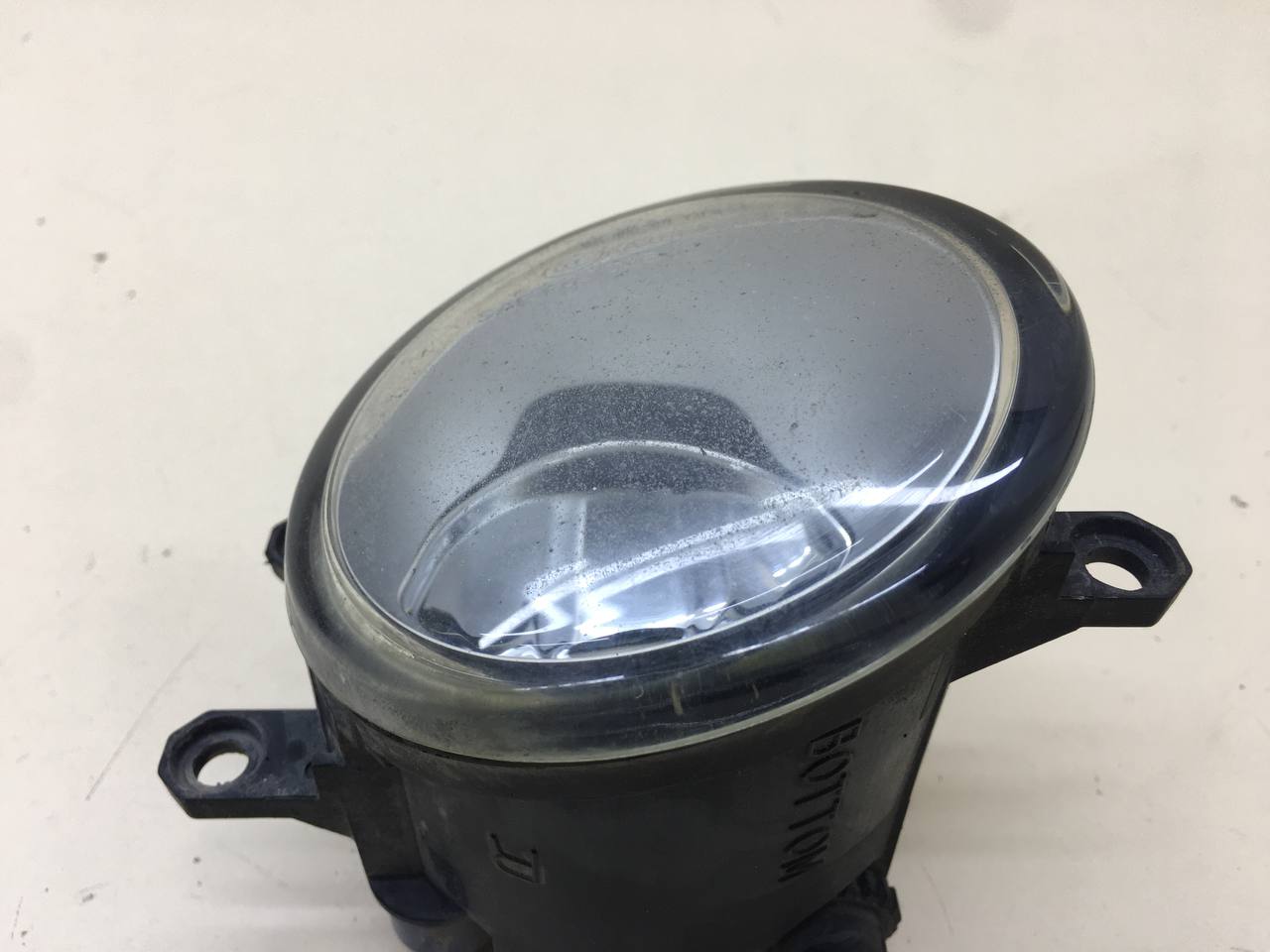 Фара противотуманная правая Toyota Auris (E150) 2006-2012 Фара противотуманная правая Toyota Auris (E150) 2006-2012