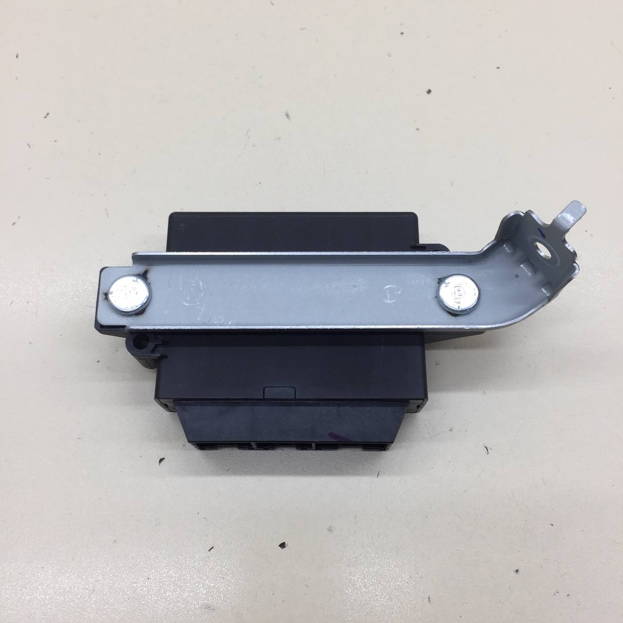 Блок управления парктроником Hyundai Santa Fe (TM) 2018-2022