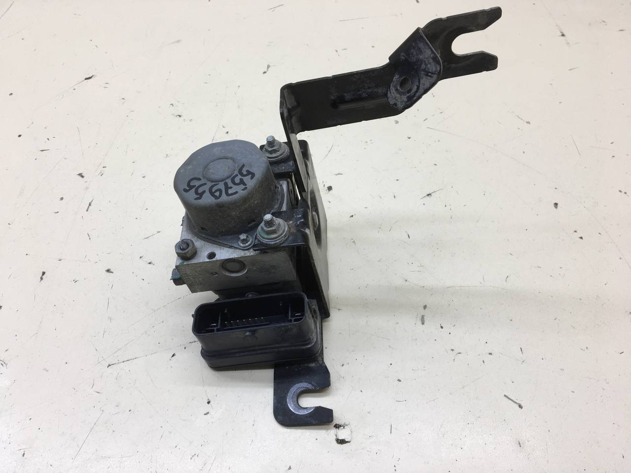 Блок ABS (насос) Renault Sandero Stepway (5S) 2014-2022 Блок ABS (насос) Renault Sandero Stepway (5S) 2014-2022