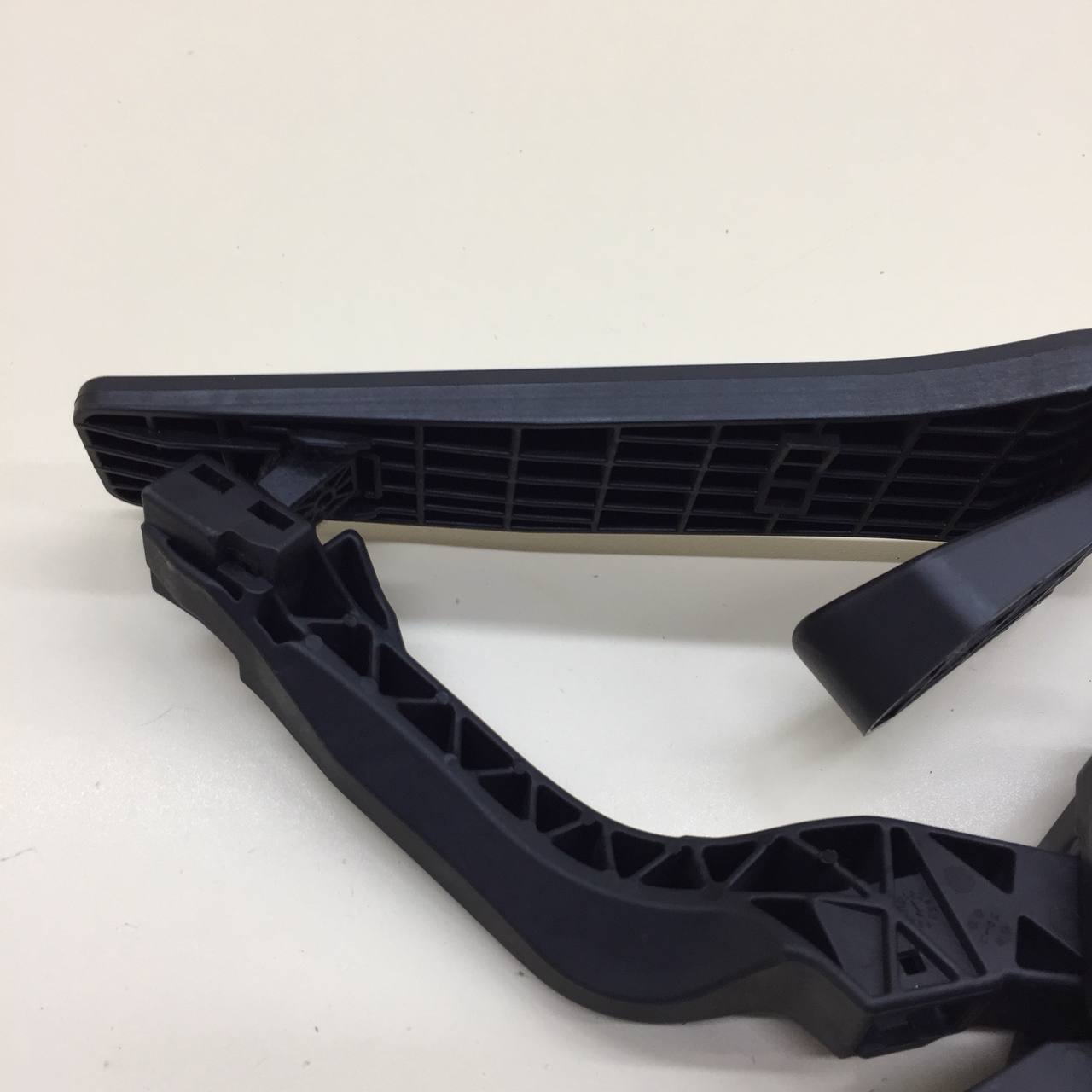 Педаль газа Hyundai Elantra (MD) 2011-2016