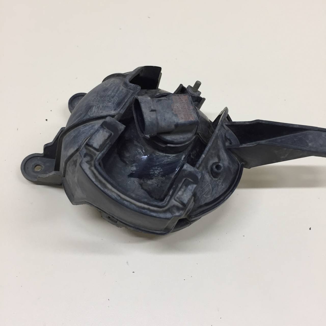 Фара противотуманная правая Chevrolet Cruze (J300) 2009-2016 Фара противотуманная правая Chevrolet Cruze (J300) 2009-2016