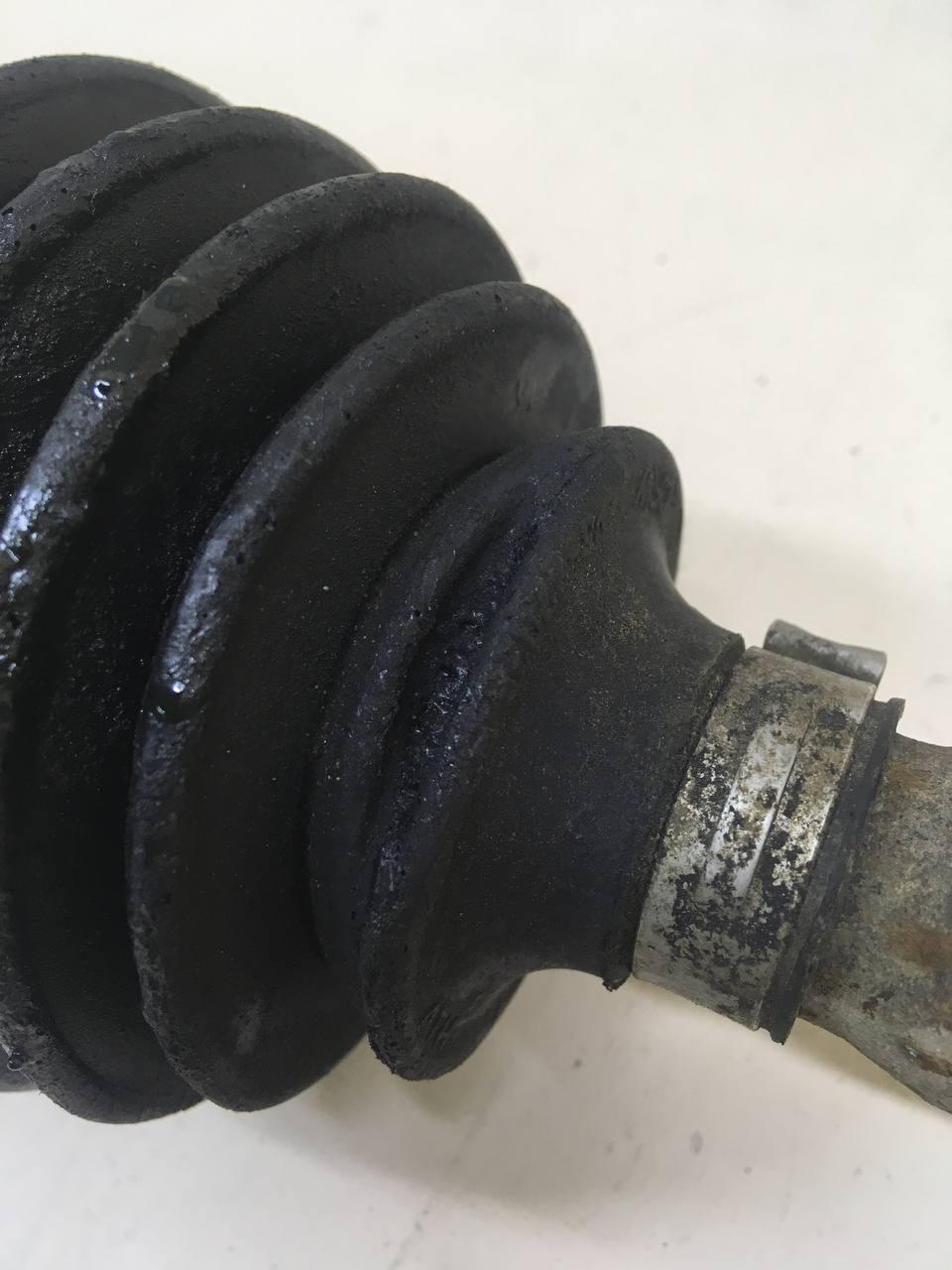 Полуось передняя левая Ford Fusion (JU) 2002-2012 Полуось передняя левая Ford Fusion (JU) 2002-2012