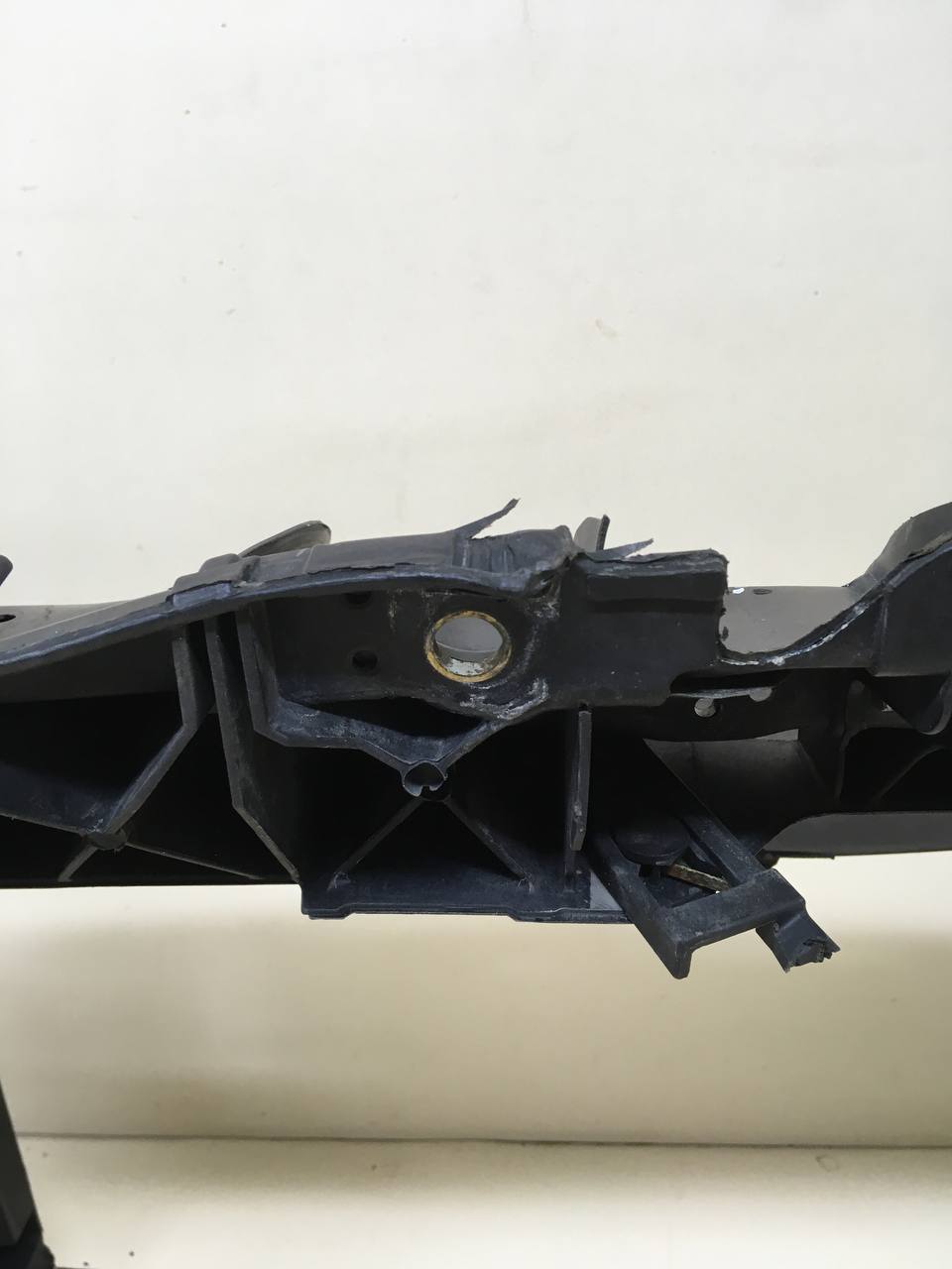 Панель передняя Ford Fusion (JU) 2002-2012 Панель передняя Ford Fusion (JU) 2002-2012