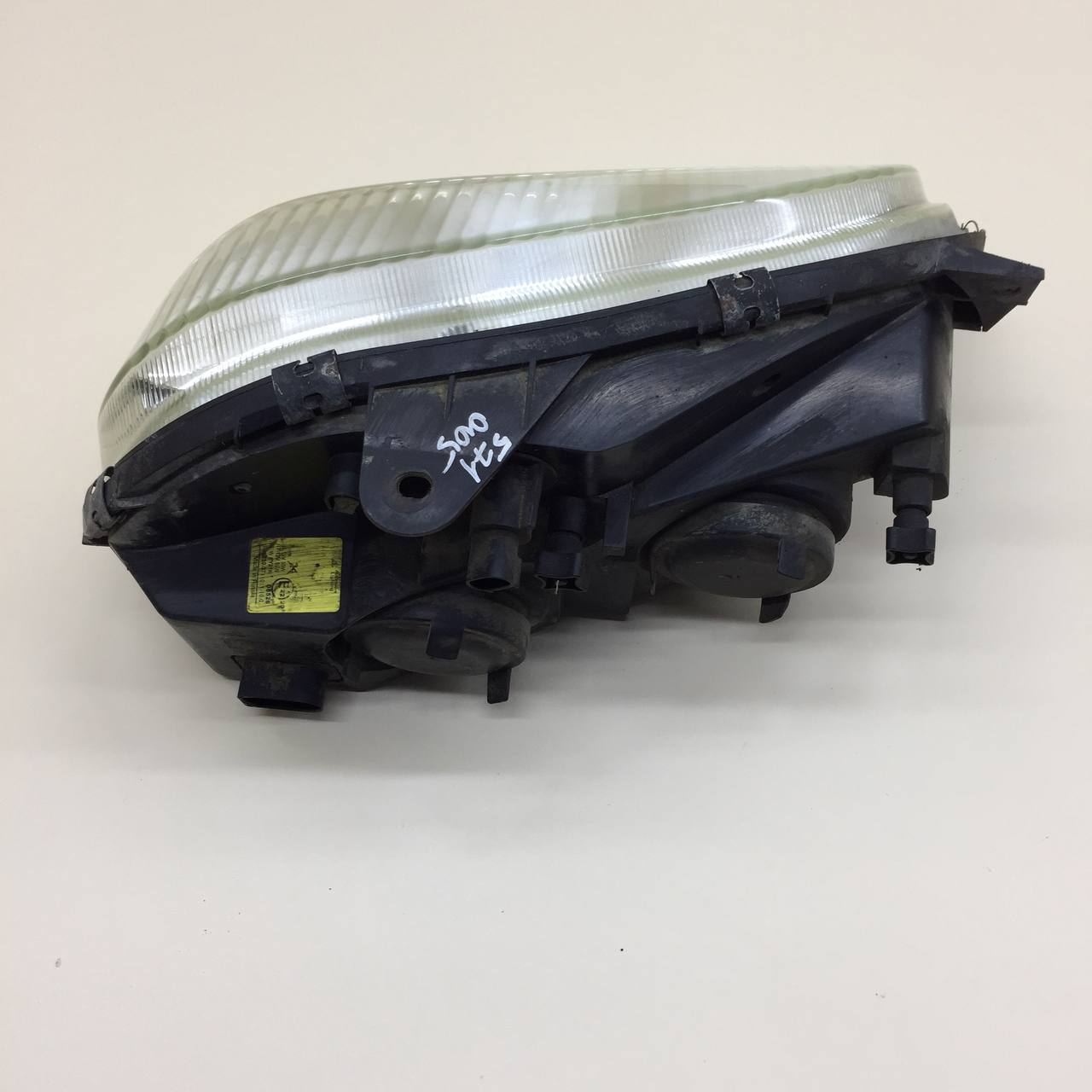 Фара левая Chevrolet Niva 2009-2020