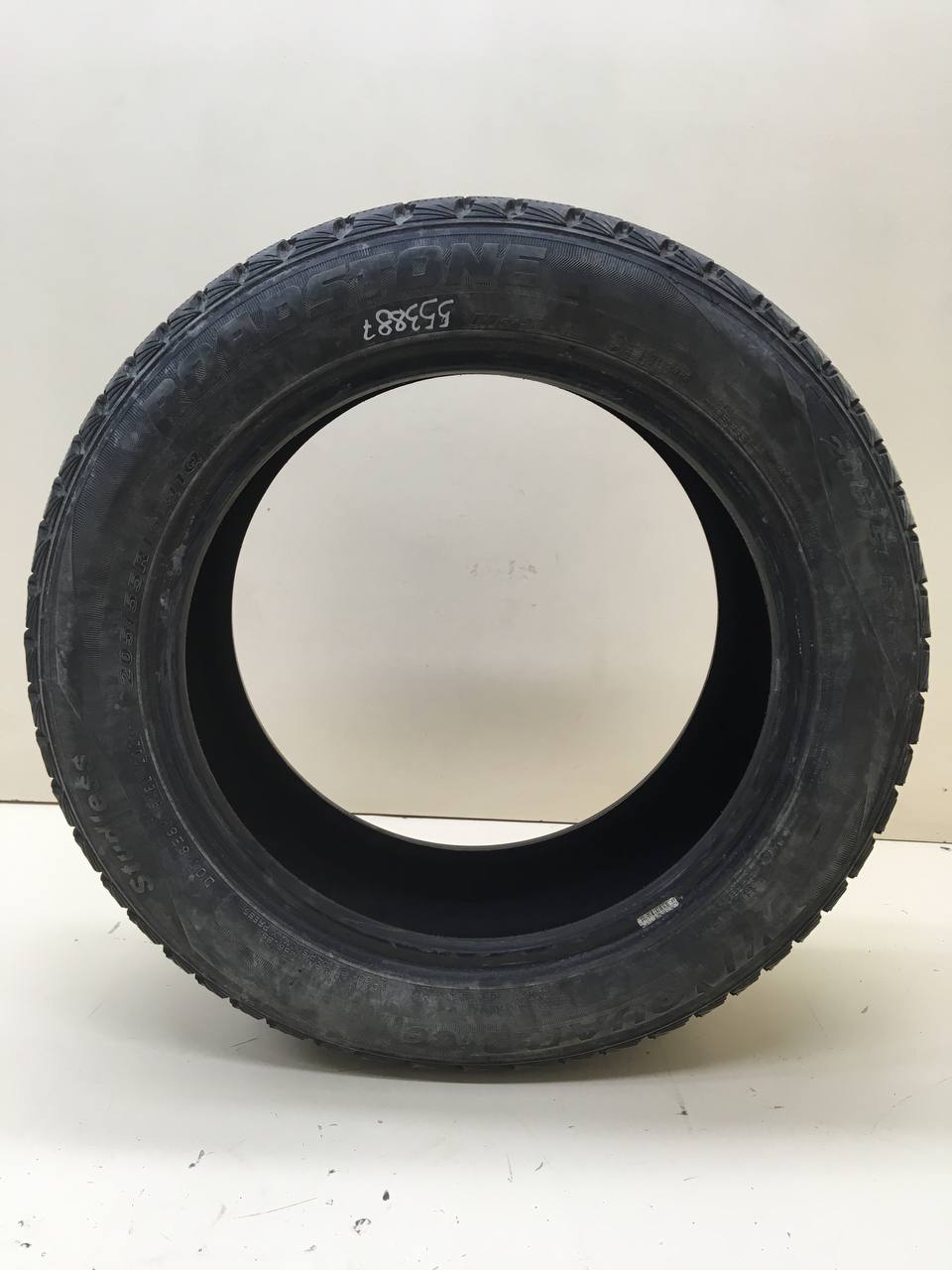 Шины R16 Зимние нешипованные Roadstone Winguard Ice