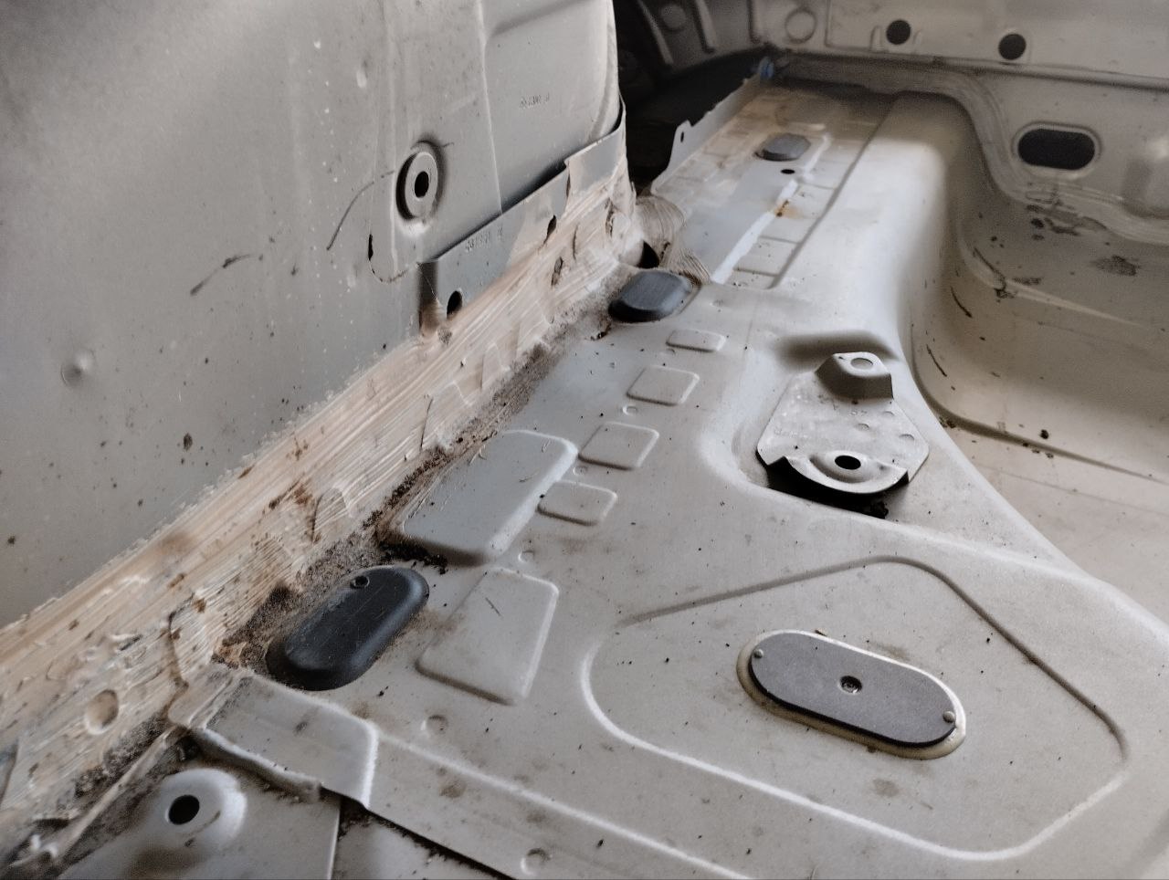 Панель задняя Nissan Terrano (D10) 2014>