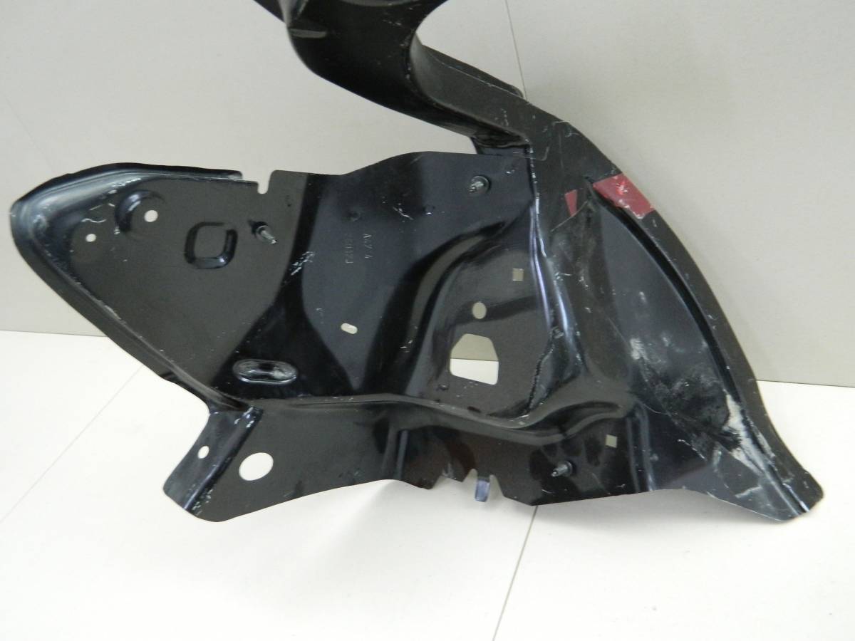 Кронштейн фонаря Peugeot 301 2013>