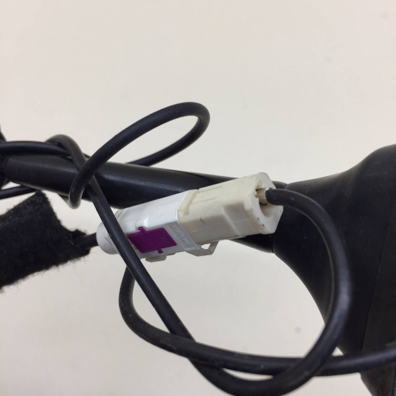 Антенна Lada X-RAY 2016>