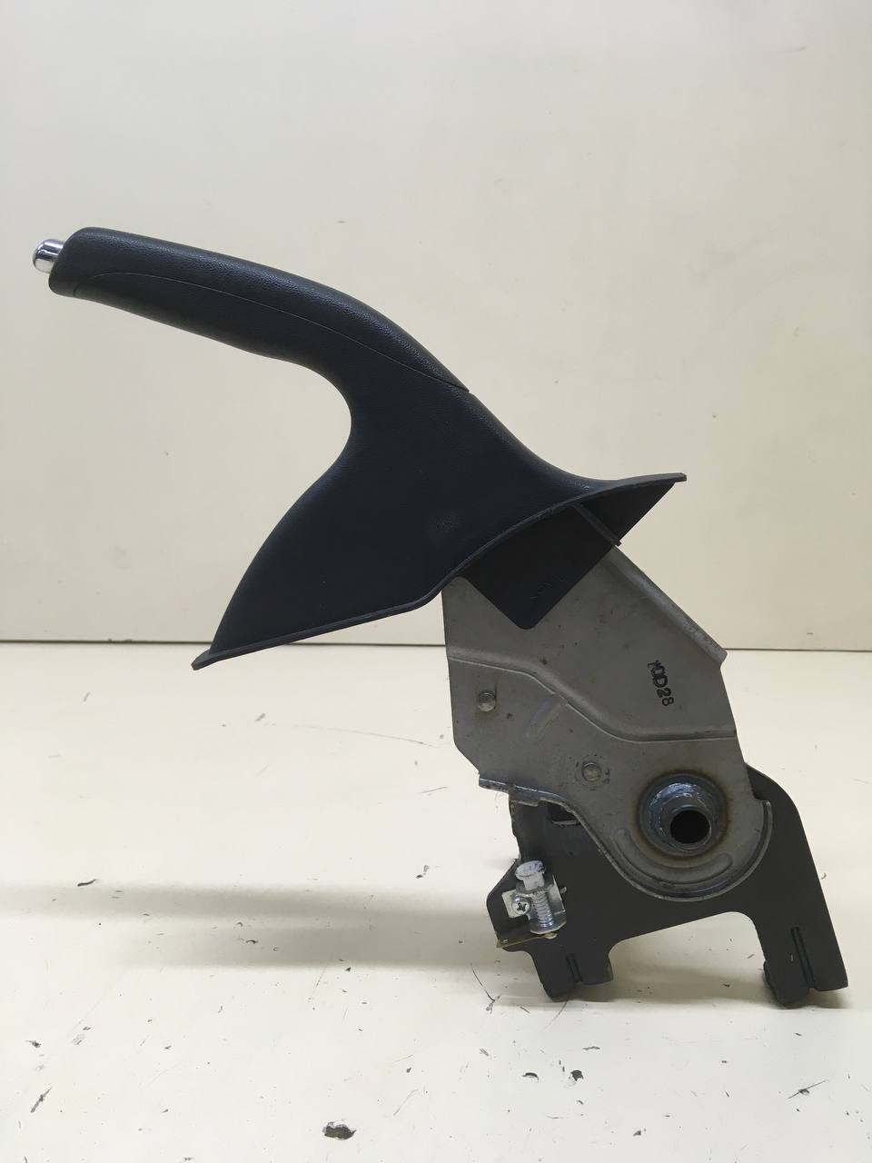 Рычаг стояночного тормоза Hyundai ix35 (LM) 2010-2015