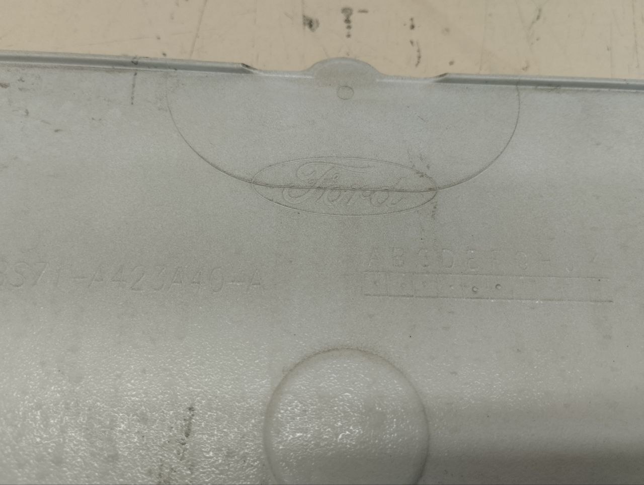 Накладка крышки багажника Ford Mondeo 4 2007-2015 Накладка крышки багажника Ford Mondeo 4 2007-2015